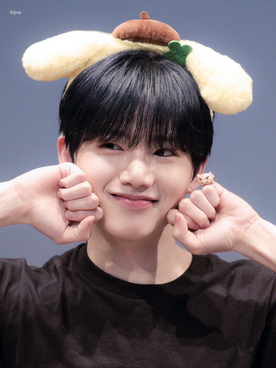 bijou_3_'s tweet photo. 230804 위버스 유닛 대면 팬싸 HQ

말랑이거래 ‧⩊‧

#TREASURE    #트레저 #JUNKYU #준규 https://t.co/GsuGPF5sgB