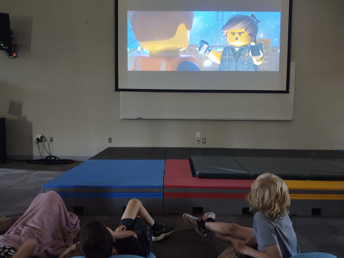 CedricStrapart's tweet photo. Voilà le LEGO Summer Camp est officiellement clôturé. Let’s build together, and let’s have fun! 😍 Maintenant, en mode vacances pour quelques jours 🥰 #SummerCamp #Inventer #Collaborer #Partager #Samuser #LEGO #LEGOcamp #FIOregon https://t.co/aAM3JpPvyV