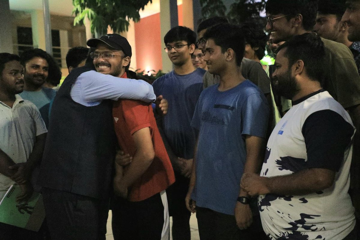 dpradhanbjp's tweet photo. Relived the magical moments of campus life with students of @iitgn. 

Sharing some pictures of a truly memorable day. https://t.co/dR5nL1C7Je