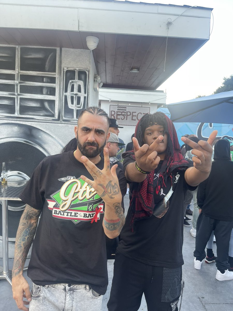 DrMuyBueno's tweet image. Had madd fun on #DayZero with you &amp;amp; the #GTX family!!!

Appreciate you for slowing down from your day to give my bros @BearVandagod &amp;amp; @X_Tha_God the opportunity to get a pic!

#BOTBX 🤝🏾 #CROWDSHYT