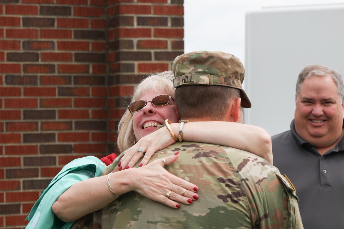 ArmyROTC's tweet image. Celebrate good times 🎵🎉 

9th Regiment #AdvancedCamp Cadets are celebrating Family Day before their upcoming graduation tomorrow! 

What is your favorite part of Family Day? 

#CST2023 

@TRADOC | @CG_ArmyROTC 
@AmandaAzubuike