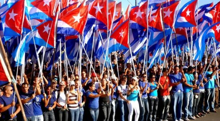 Son varias las razones que convocan a celebrar los jóvenes cubanos. No solo participan en cada decisión de país, el pueblo reconoce la valía de adolescentes y jóvenes, el alto nivel de instrucción y altruismo, son sus atributos. #UnaMejorJuventud #VeranoConAmor