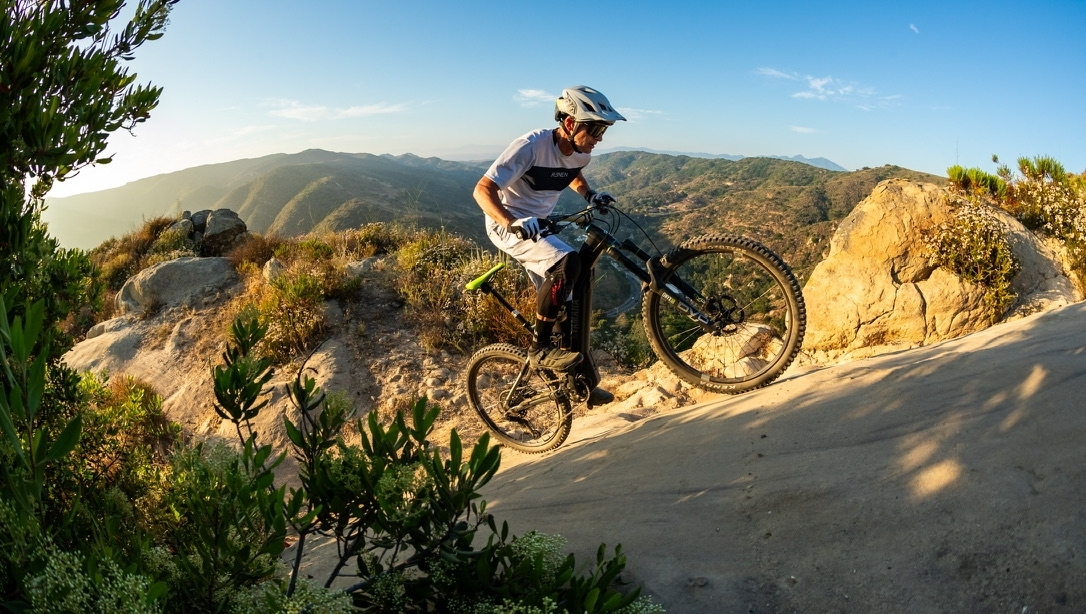 yamahabicycles's tweet photo. "Who else has more fun going up hills vs down on e-bikes? The new @yamahabicycles PW-X3 motor in the #ydxmoro07 delivers smooth power & great responsiveness allowing me to get up sections that often I wouldn’t have thought possible." - #brianlopes https://t.co/OUsSMLGEZ7