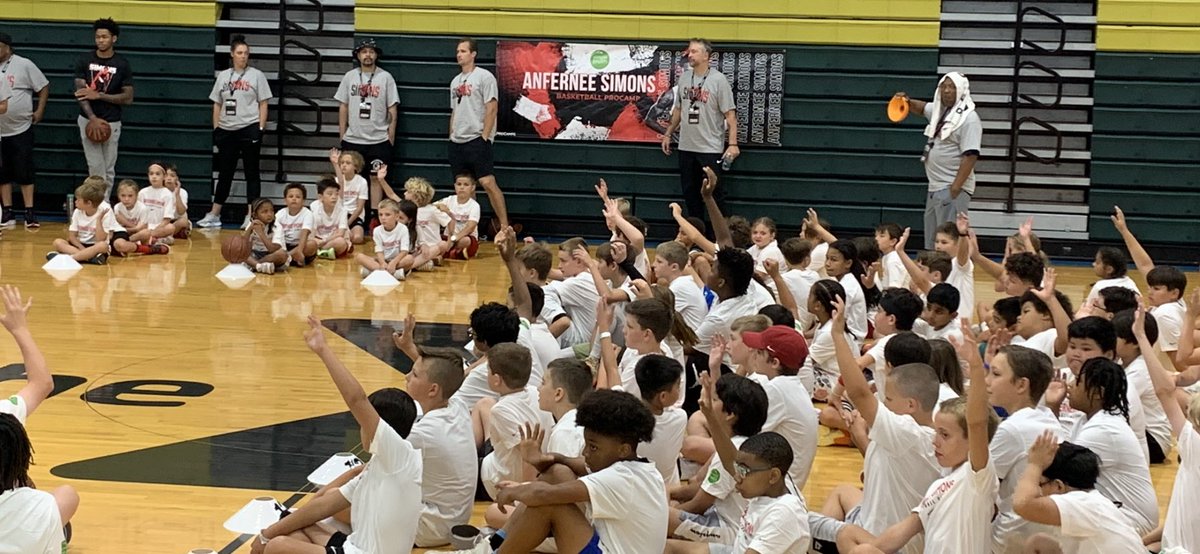 joe becker tweet media