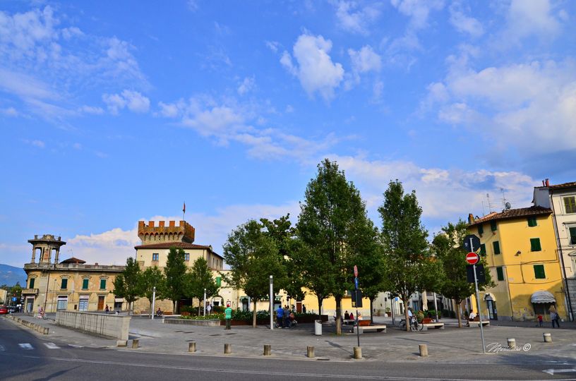 #Buonanottemontevarchi

Foto di @MarialuisaSoloMontevarchi