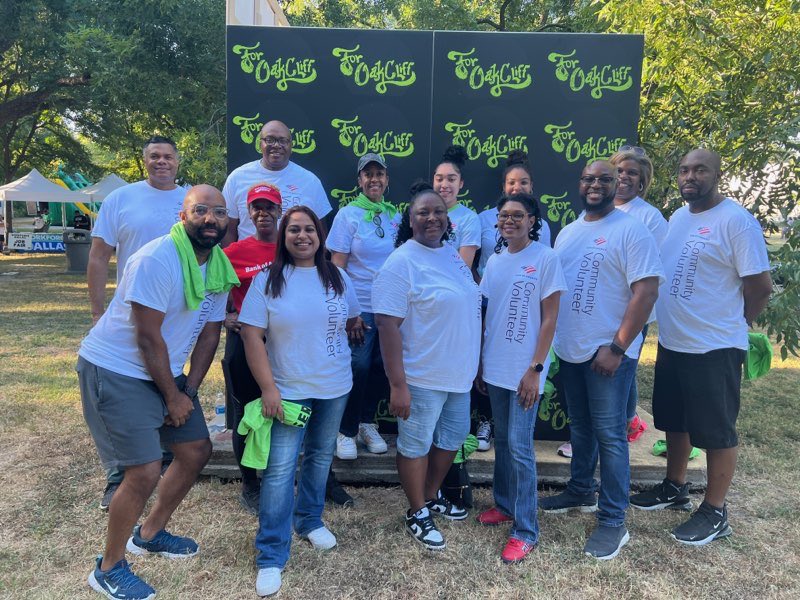NJCTTB's tweet photo. Joy to be with teammates on a Saturday morning to give back to the community we serve. Lots of fun distributing back packs to the Dallas Independent School District kids. https://t.co/BkShLe4Fzi