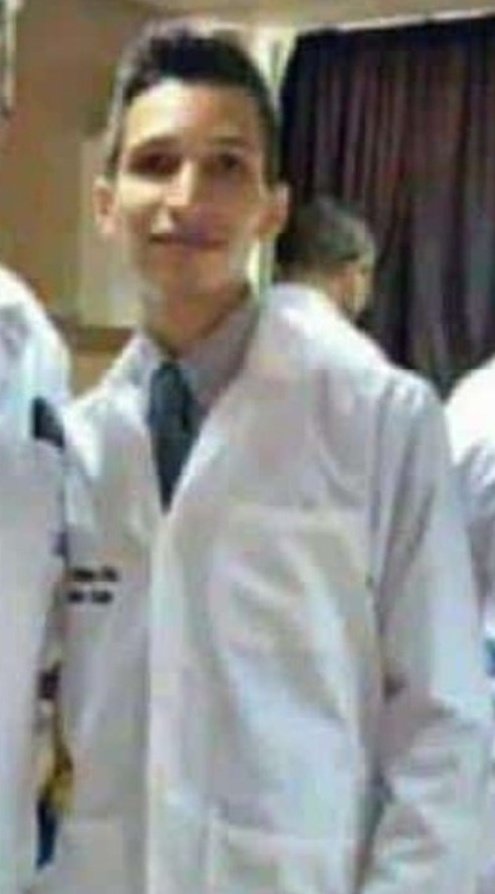 Asesinaron a médico en un ambulatorio en Catia contrapunto.com/sucesos-4/ases… Como Silvino Antonio Valladares, de 28 años de edad, fue identificado el médico que hallaron