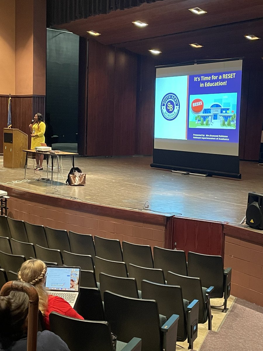 Derek Albright tweet media