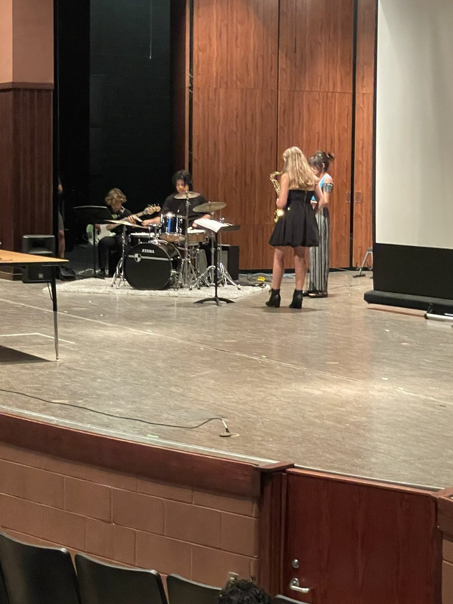 Derek Albright tweet media