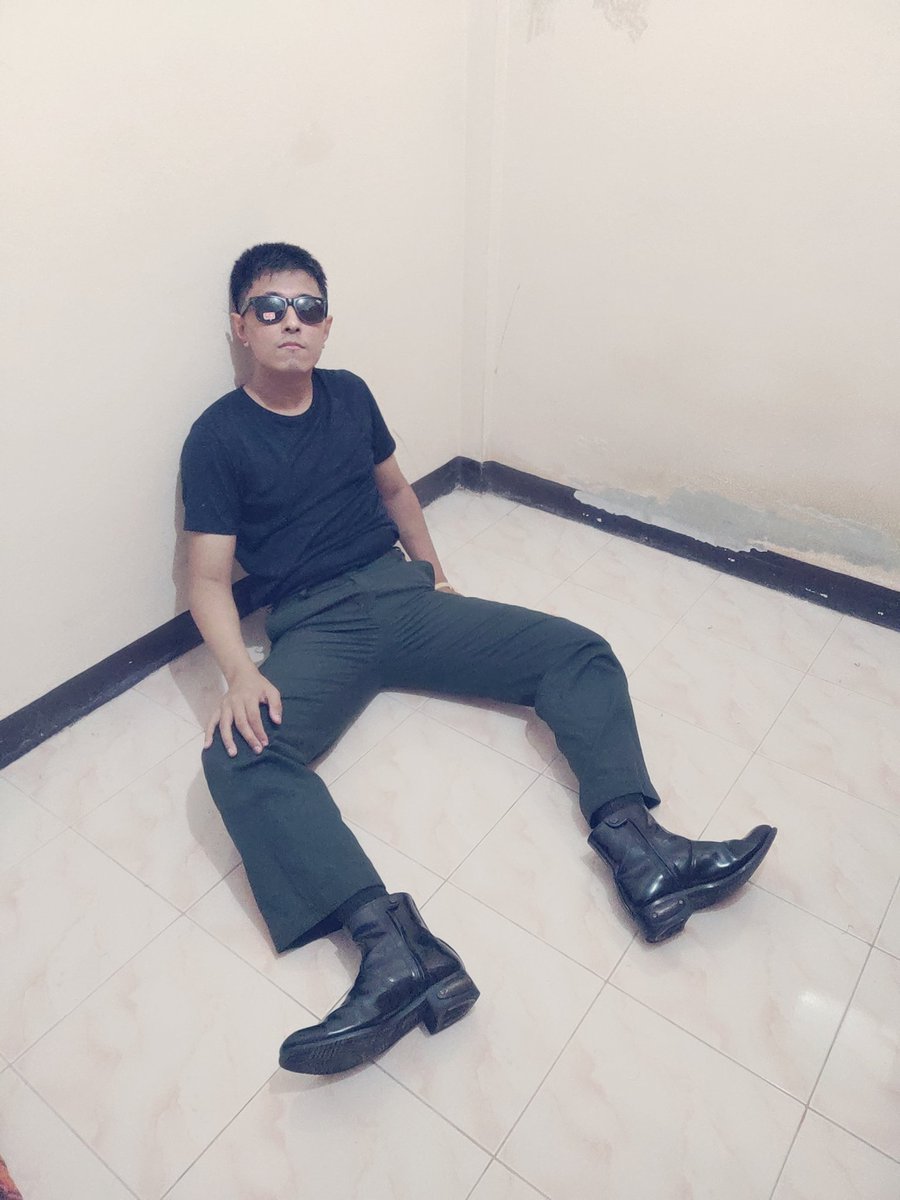 เกรช ที่ชอบรองเท้า tweet media