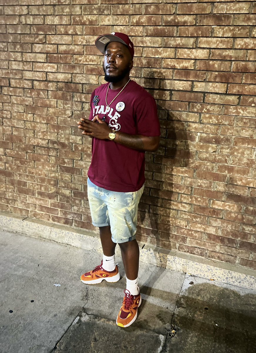 tman_gould's tweet photo. If I lose sleep bout you, then I let you win.. Just promise me you won’t storm out if I let you in🌪️ #LongLiveMyBruddas #FreeMyBruddas 💯 https://t.co/TIfGHSTBSq