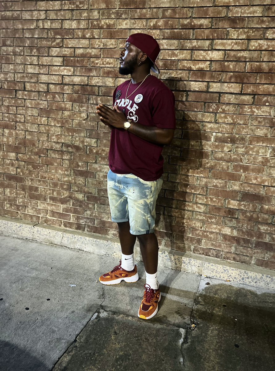 tman_gould's tweet photo. If I lose sleep bout you, then I let you win.. Just promise me you won’t storm out if I let you in🌪️ #LongLiveMyBruddas #FreeMyBruddas 💯 https://t.co/TIfGHSTBSq