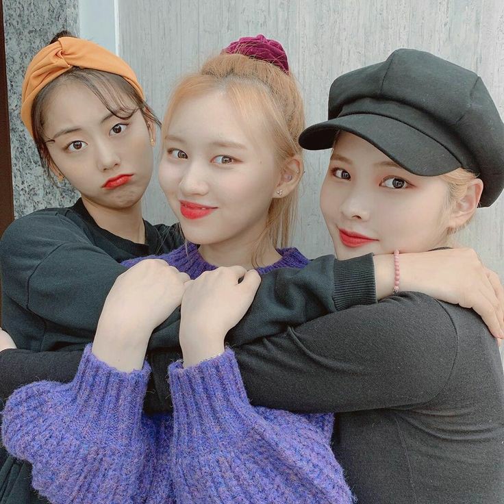 elluapics's tweet photo. +rina <3
 #엘리 🦊 #루아 🌈 https://t.co/x3VYROv3u9
