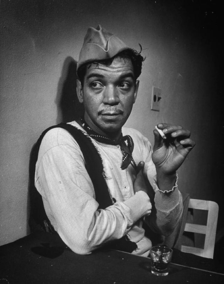. @imcine #CineHistoria

12-agosto-1911

Nace en la Ciudad de México el actor Mario Moreno, más conocido como “Cantinflas”, uno de los personajes más reconocidos del cine nacional y que tuvo un especial éxito en el extranjero.