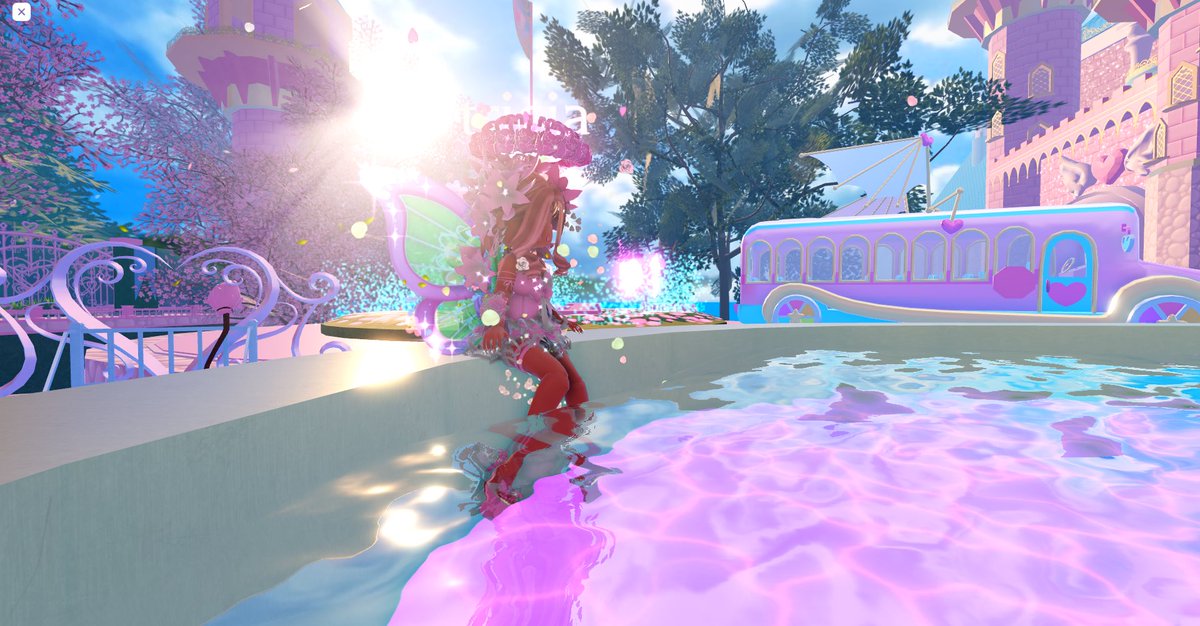 tricc_aa's tweet photo. 🧚🏼♀️Welcome to #royalehighcampus3 🏰3️⃣
🪄After a long awaited 3 years the school is finally being released in phases!
🤍I’m so proud of the devs for every little detail of the incredible new school, worth the wait <3
-
#rhtc #royalehighnewschool #royalehigh #royalehighdev #roblox https://t.co/SMkX9BWStW