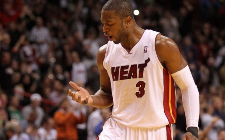 HeatForum (@heatforum) on Twitter photo Took pay cuts to pursue championships
Played through injuries
Recruited hall of famers to the Heat
Won us titles
Build the statue <a href="/MickyArison/">Micky Arison</a> Took pay cuts to pursue championships
Played through injuries
Recruited hall of famers to the Heat
Won us titles
Build the statue <a href="/MickyArison/">Micky Arison</a>