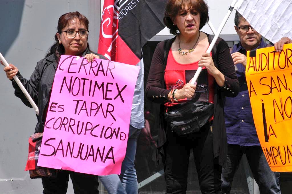 🔴Día 1269 de #Huelga en <a href="/Notimex/">Notimex</a>🌑 

#SabiasQue El #SutNotimex sostienen la huelga más larga de #Mexico, de #periodistas  y trabajadorxs al servicio del Estado;  en su mayoría son mujeres, quienes se mantienen en resistencia y son criminalizadas por la Dirección de <a href="/Notimex/">Notimex</a>.👇