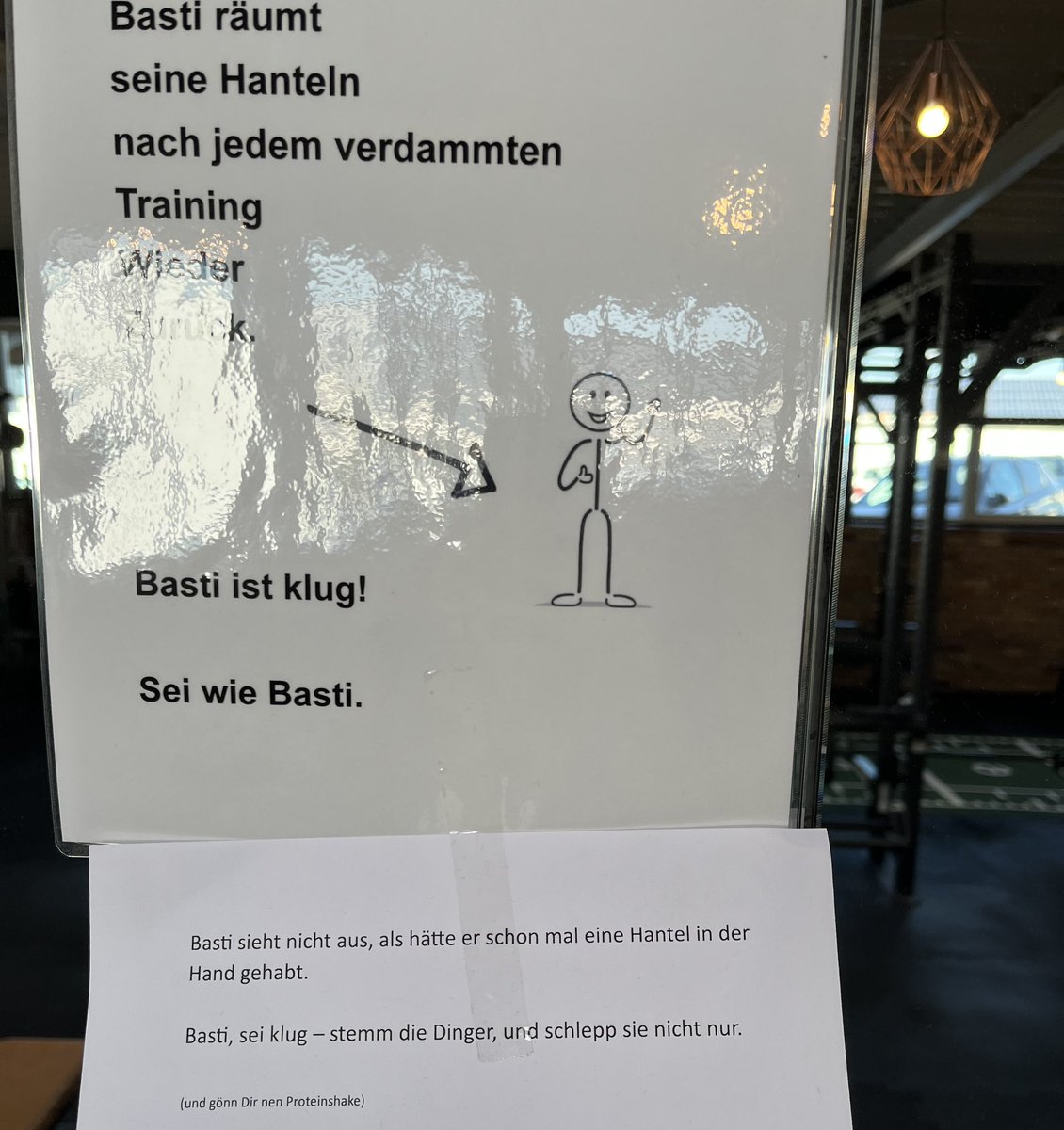 teevau tweet media