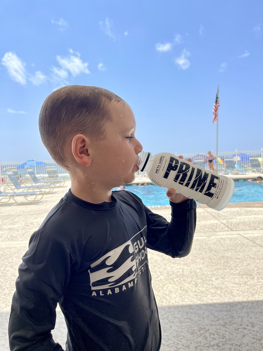 WhitPMeeks's tweet photo. @LoganPaul https://t.co/chg2pwr1Dr