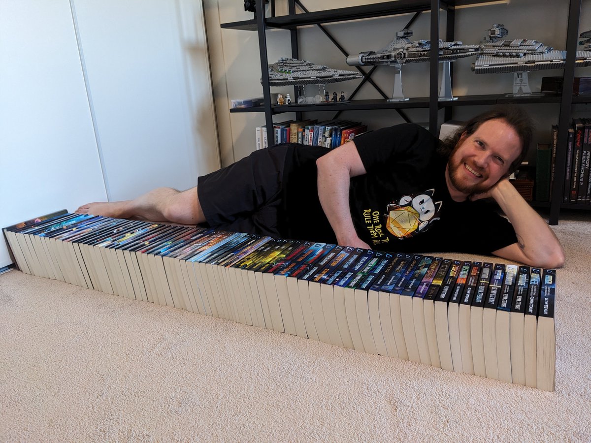 glynnstewart's tweet image. The book stack (at 5&apos;4&quot;) is doing everything I can to catch up to my height (approx. 5&apos;9&quot;)

70 novels so far.

#humanForScale #author #books