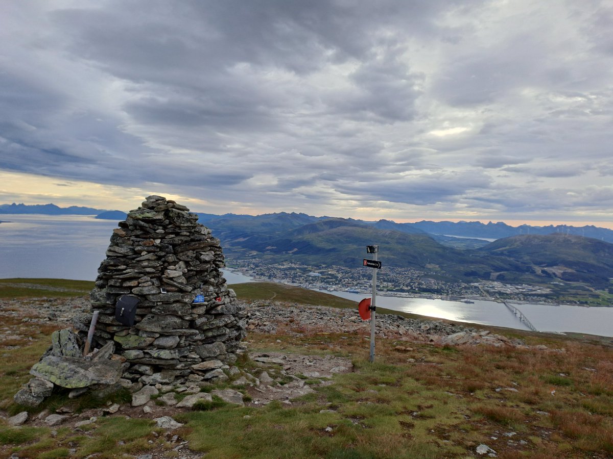 Sháman Olsen 🇺🇦🏳️‍🌈🏳️‍⚧️ tweet media