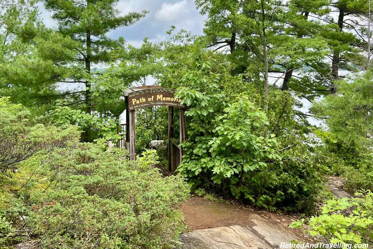 Travel north of Toronto in Ontario and discover the area around Gravenhurst and Bracebridge.  retiredandtravelling.com/discovering-wa… <a href="/letsdiscoverON/">Let's Discover ON</a> <a href="/TourismON/">Tourism Ontario</a> <a href="/ToDoOntario/">ToDoOntario</a> <a href="/OutdoorsOntario/">Ontario Outdoors</a>