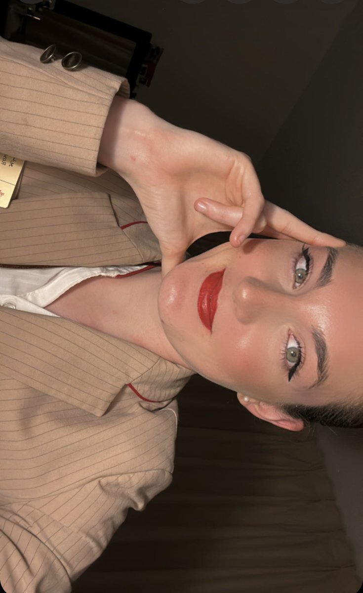 Mañana hago mi ultimo vuelito oficial en Economy Class🤞🏻🎉