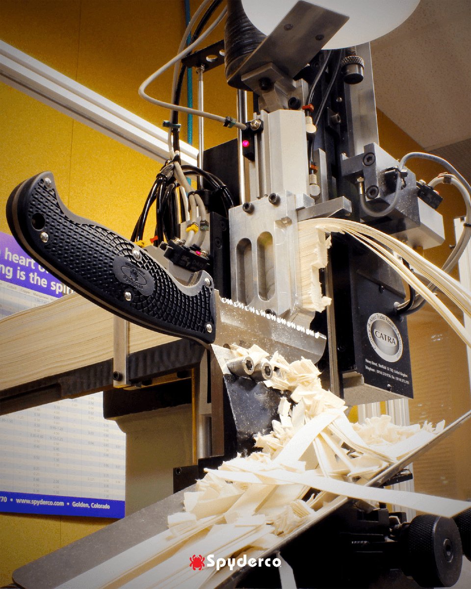 SpydercoKnives's tweet image. Spyderco has invested countless hours of R&amp;amp;D into perfecting the performance of our serrated edges. Here a first-gen Jumpmaster is put through its paces on our CATRA testing machine.

#SpydercoKnives #SerrationSaturday #Jumpmaster
