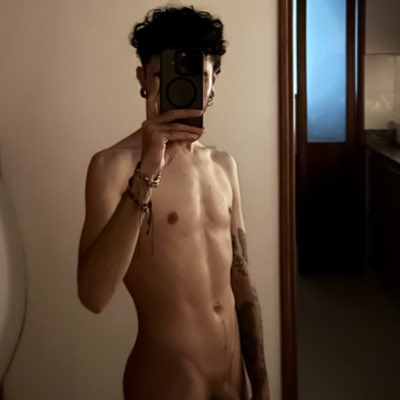 SebastianUpeg13's tweet photo. #NuevaFotoDePerfil https://t.co/TGh74N1DDx