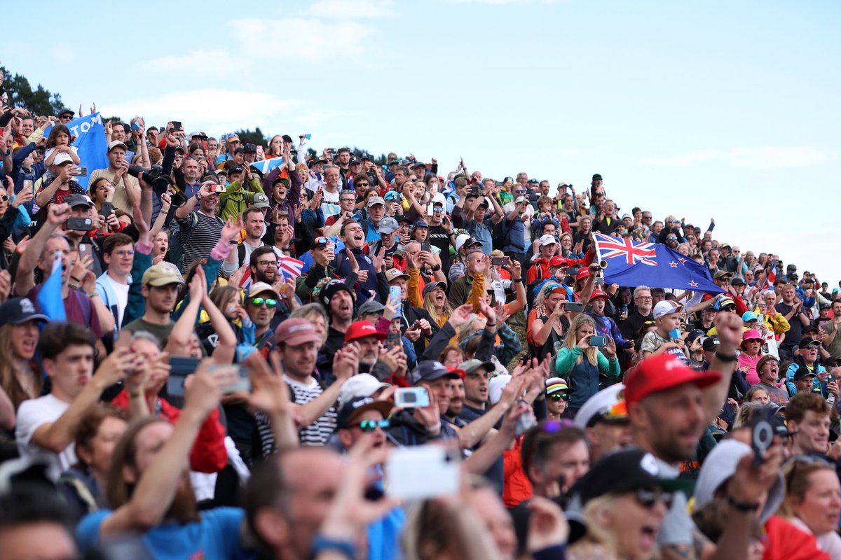 INEOS Grenadiers tweet media