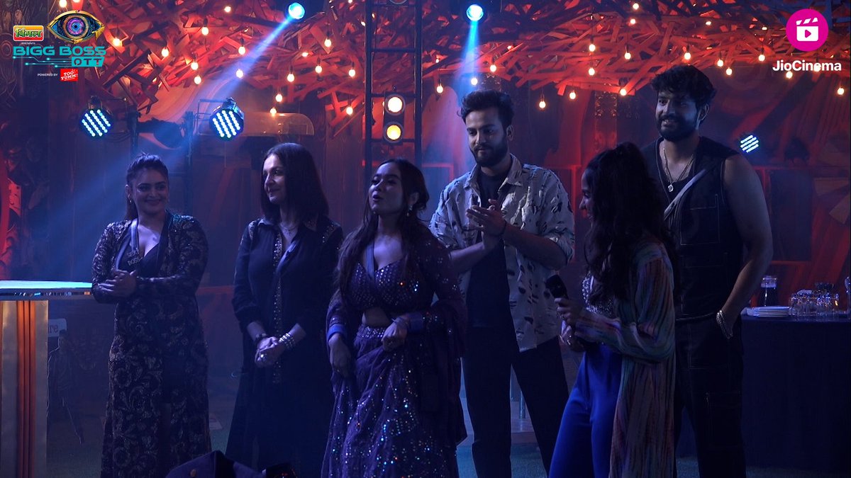 HotstarReality's tweet photo. Dheeme dheeme chadhega Saturday ka suroor! 

Tony Kakkar aur Asees Kaur in the BB house will make you groove!💃🏻🎶

Keep watching the #BBOTT2 24 hours live feed on #JioCinema for free!

https://t.co/Nfmj7B7MFL

#BBOTT2onJioCinema #BiggBossOTT2 #AseesKaur #TonyKakkar https://t.co/5AgLSZgwqf