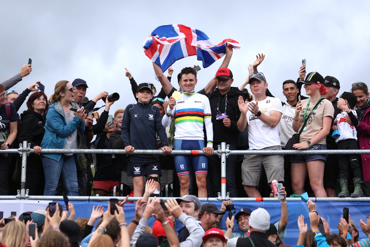 INEOS Grenadiers tweet media