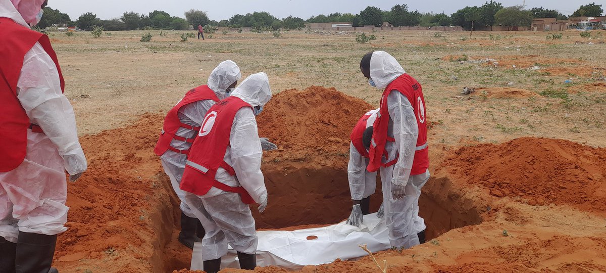 IrshadIdris's tweet photo. On the occasion of the #InternationalYouthDay, a huge appreciation to the millions of young men &amp; women who continue to strive to serve humanity as volunteers of #RedCross #RedCrescent movement, including @KenyaRedCross . You make a difference.

(Photos courtesy) https://t.co/IdjZqk342W