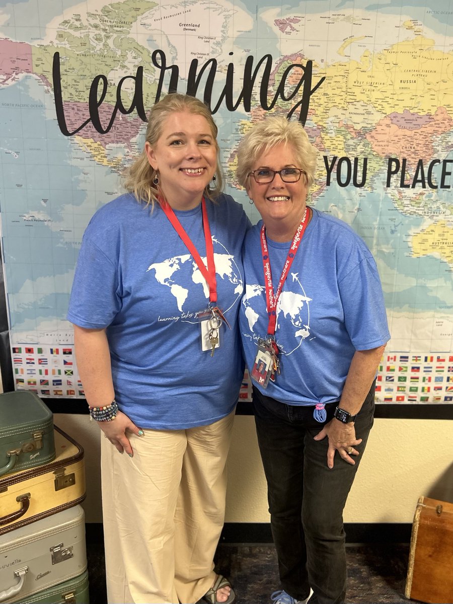 Speegleville's tweet photo. Introducing our sweet PreK and kindergarten teams: Mrs. Howard, Mrs. Whitley, Mrs. Houlim and Mrs. Kilgo! Starting them off strong! ❤️💙 #MidwayISD #Speegleville #LearningTakesYouPlaces https://t.co/ZtZOJoVDMK
