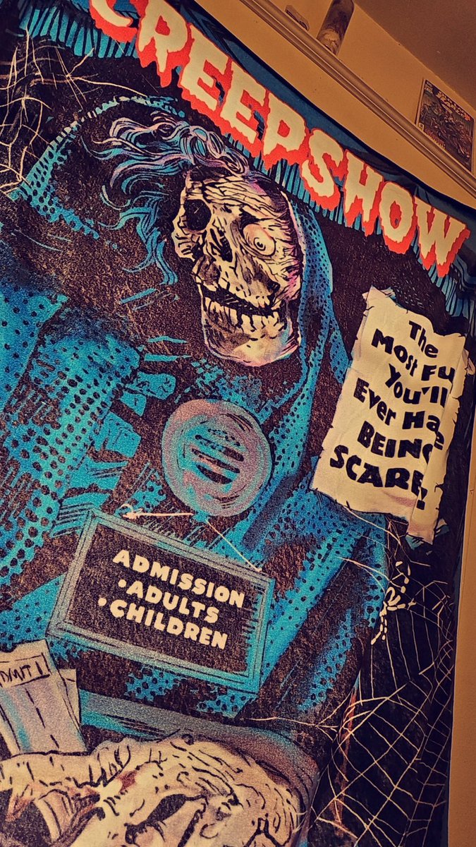 Thevikingchef8's tweet photo. One of my favorite things I own #creepshow #horror #horrorclassic #classic  #November #1982 #warnerbrothers #Hollywood #actor #acting #ActorsStrike @StephenKing #Stephenking #GeorgeARomero they have been a couple of my horror heros for a very long time. https://t.co/gRCf3D9Pdy