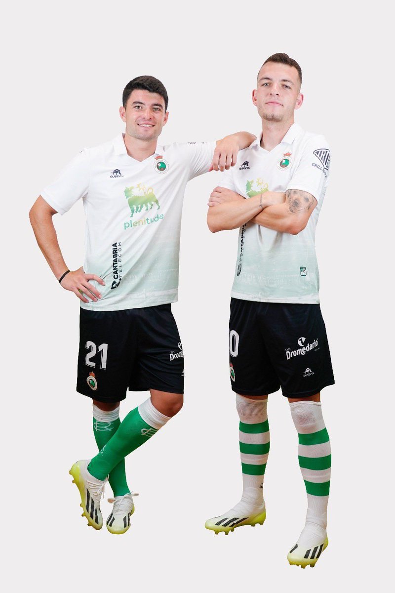 FFantasy_ES's tweet photo. Renuévalos, ellos harán el resto.
El Racing marca dos goles en dos minutos y hace que estallen Los Campos de Sport 💚💚
#LALIGAHYPERMOTION https://t.co/v3NVUPhcCW