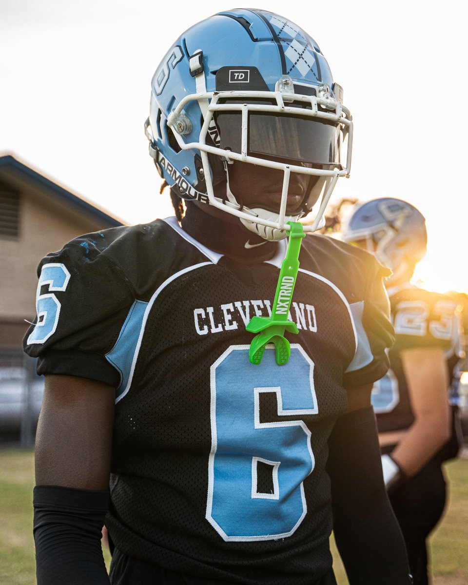 ShawnWilliams_'s tweet photo. 6️⃣days till kickoff @cvhsftbl @Brandon_Hughes9 https://t.co/jRpnNg43h5