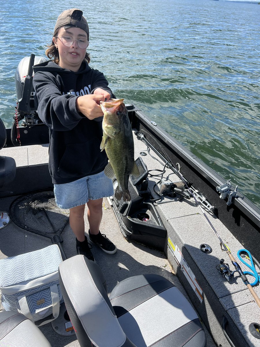 vJEFFD's tweet photo. @vmware EPIC2 day off yesterday and made a Father / Daughter day off
she has taken the role of best angler in our house … and it’s not even close !!
18 fish in the boat 11 by The kid !!

Shout out to SR fishing in Orillia for. Great day in the water.
@SteveRowbothamfishing https://t.co/VQ72rUl8lq