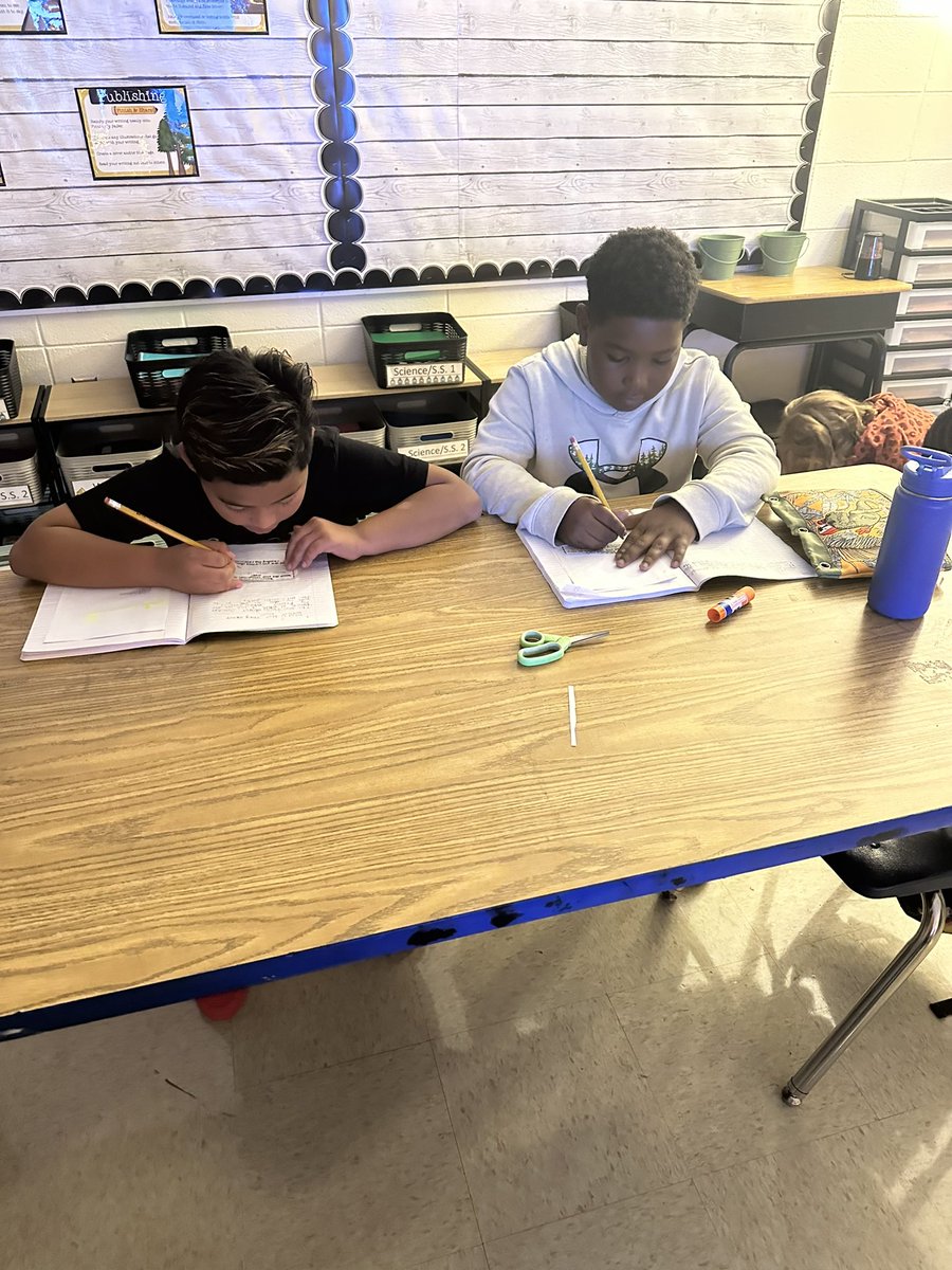 waver_erin's tweet photo. We have been working hard on our writing stamina! This week students partnered up and shared their writing! I loved seeing all the sweet things they said about each other’s writing. 💛💙@Bostonkidscount https://t.co/9WY3BZfn1m