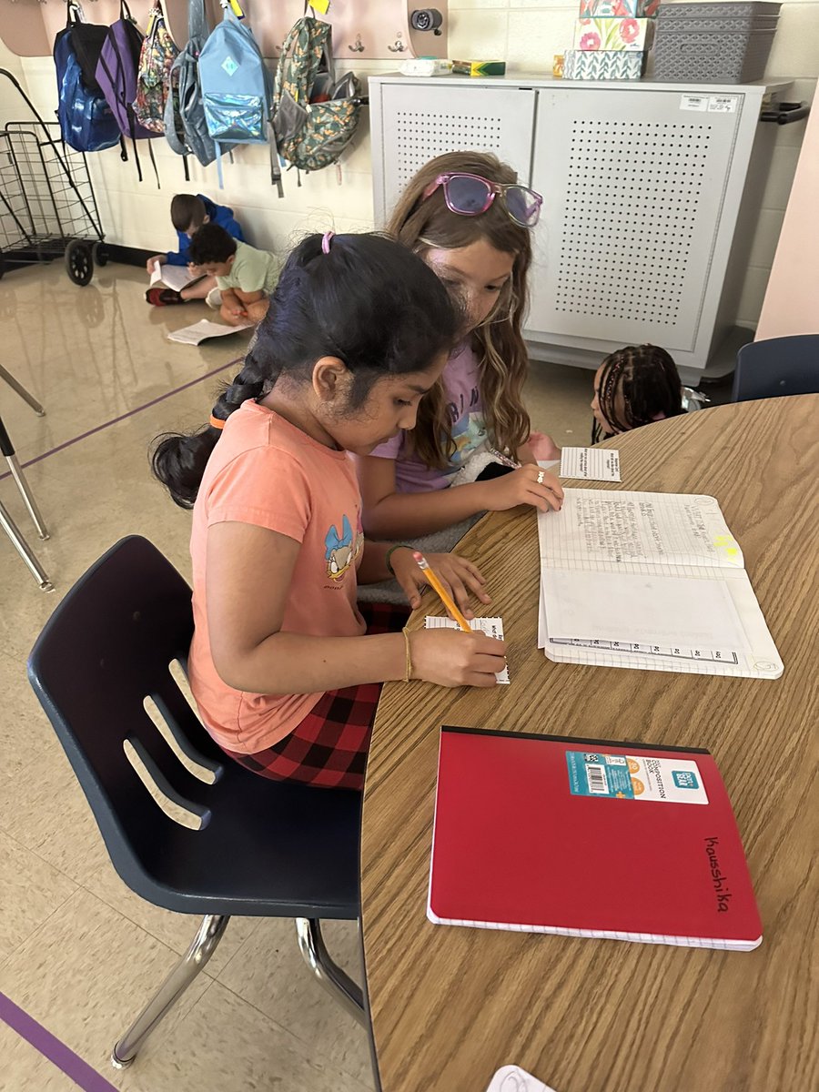 waver_erin's tweet photo. We have been working hard on our writing stamina! This week students partnered up and shared their writing! I loved seeing all the sweet things they said about each other’s writing. 💛💙@Bostonkidscount https://t.co/9WY3BZfn1m