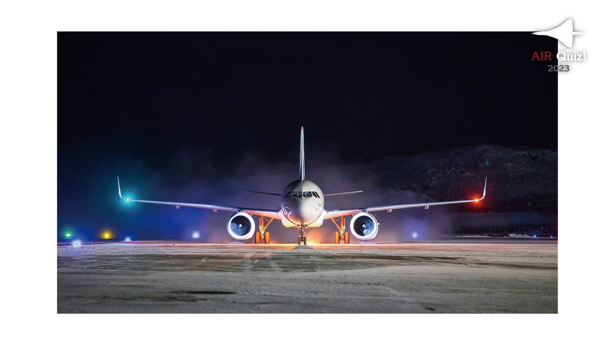 AIR_Quiz's tweet photo. #AQ682. Navigation lights と同じ意味のもの "でない" のはどれでしょう？

❶ 航空灯
❷ 方向灯
❸ 位置灯

@AIR_Quiz
#JAL #ANA #飛行機 #旅行 #空港 #クイズ #飛行機好きと繋がりたい https://t.co/iS3rkIpxhF
