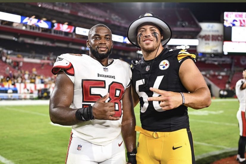 NFL Niners 🐐🐐 @CharlotteFTBL @ilovemarkees @highsmith34