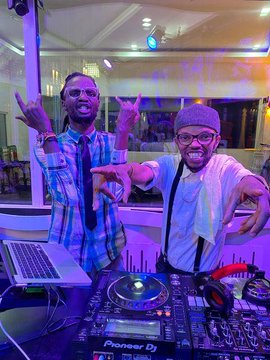 ghajinimreggae's tweet photo. #ReggaeboyzonNRG 
Take two of the disc!!
@SupaHeroDjNavel uangaaa baaad
@NRGRadioKenya 

#ReggaeboyzonNRG 
@talldjsmash 
@Ngafocus 
@BethwelMbito 
@ericonambanane8 
@EricoMgaza 
@Cleverdegenius 
@likkle_bobby254 
@gaucho237 
@moha_karume https://t.co/sB8IhA1Ojg