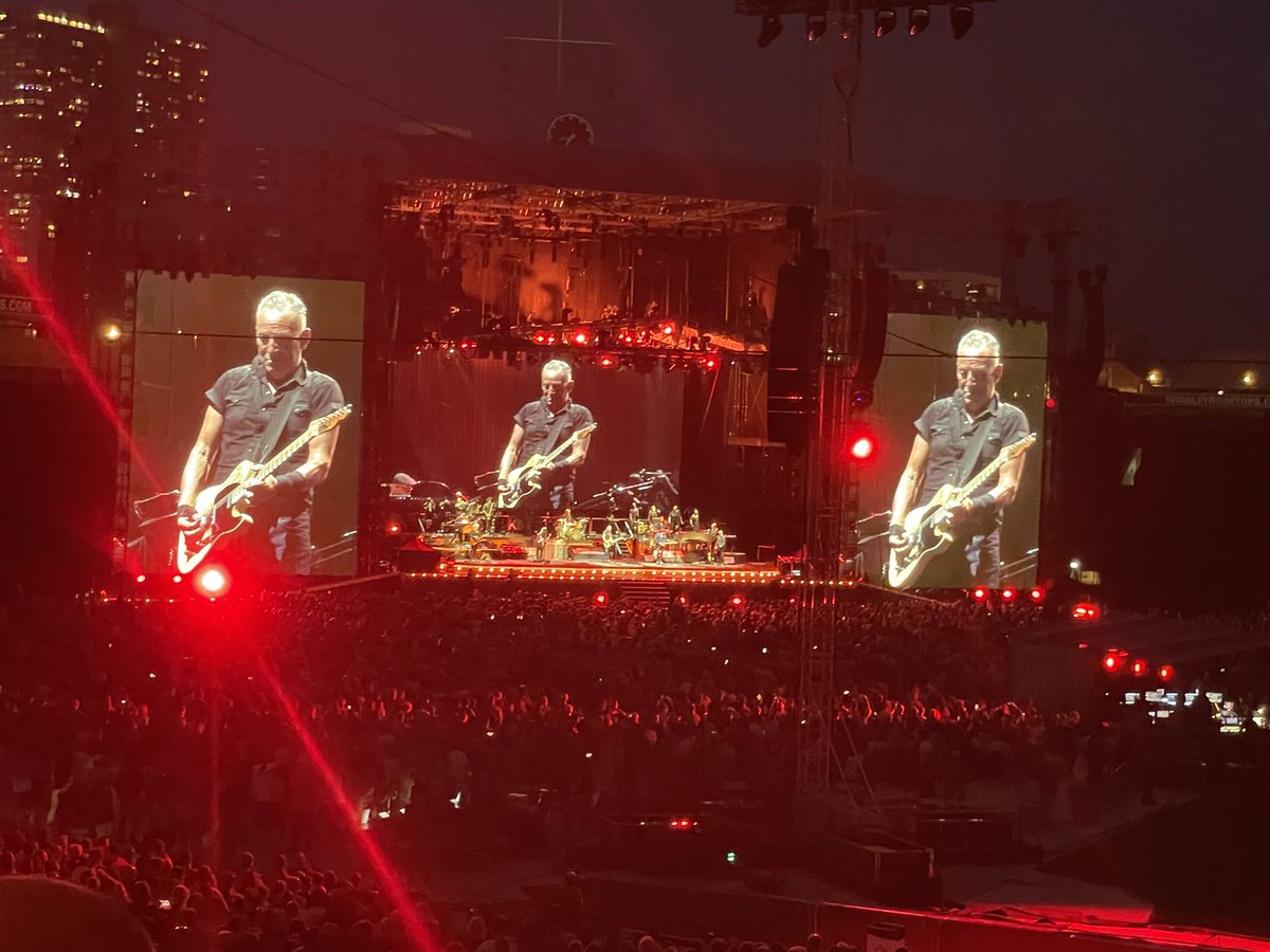 cjnemec's tweet photo. Two incredible nights at Wrigley Field with @springsteen @NBTBPodcast @StevieVanZandt @nilslofgren @jakeclemons @gwtallent https://t.co/qrMBDsuoGb