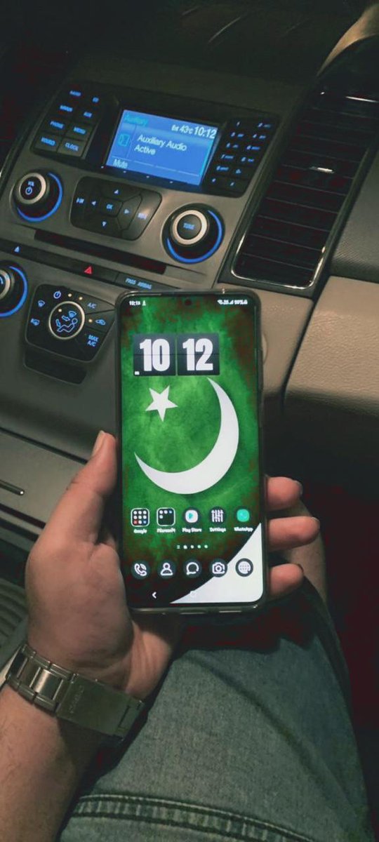 AnonP0K's tweet photo. 1947 me us Qoum ko Ek Mulk ki Zarorat ti aur Aj 2023 me Mulk
 ko Ek Qoum ki Zarorat hai  🇵🇰

#14August_JashneAzadi https://t.co/dP1fdq9g2x