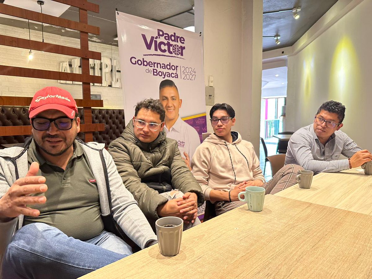 padrevictor2023's tweet photo. Con los candidatos al Concejo de #Nobsa, nos revestimos de fuerza y de moral, para asumir la responsabilidad de servirle a su comunidad, porque a pesar de que el cansancio del ejercicio público tradicional ha generado apatía en las personas, nosotros buscamos ser transformadores https://t.co/RqLLF3Xnnk
