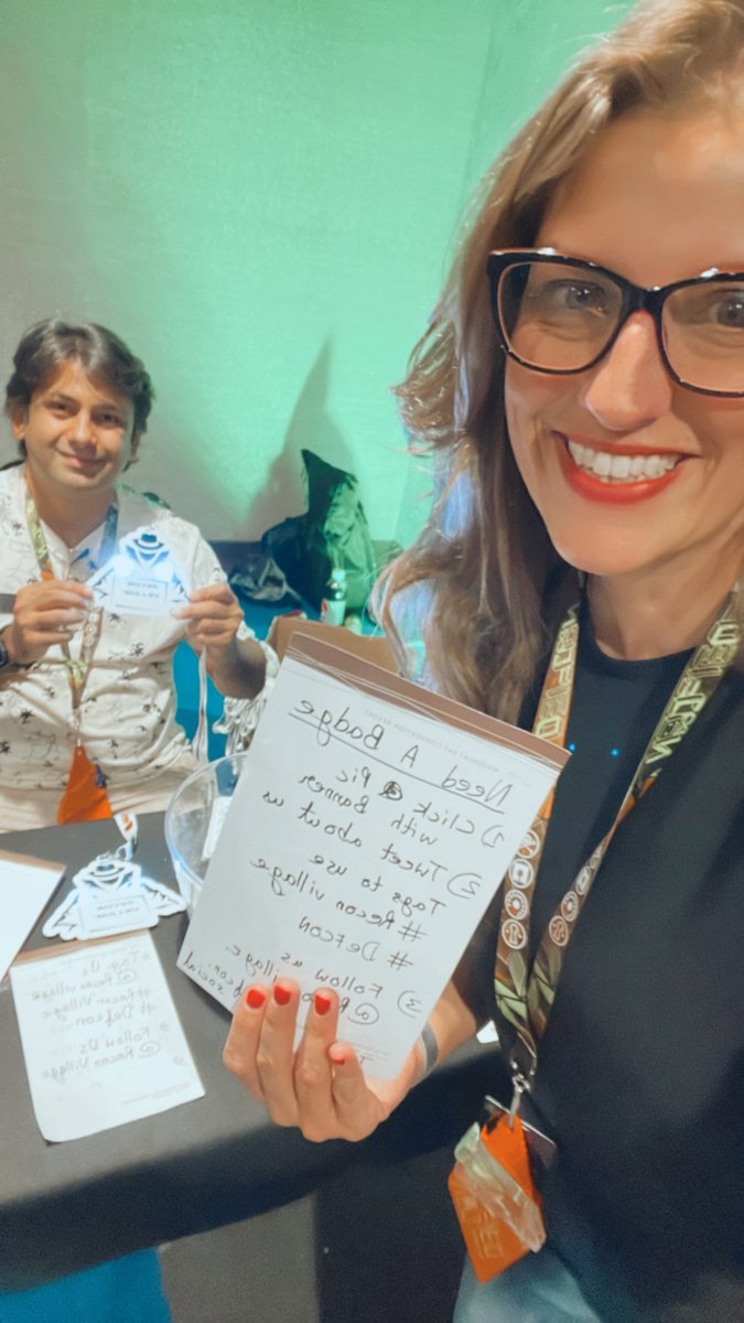 see_andi_go's tweet image. Swinging by the #reconvillage for some awesome swag! #Defcon