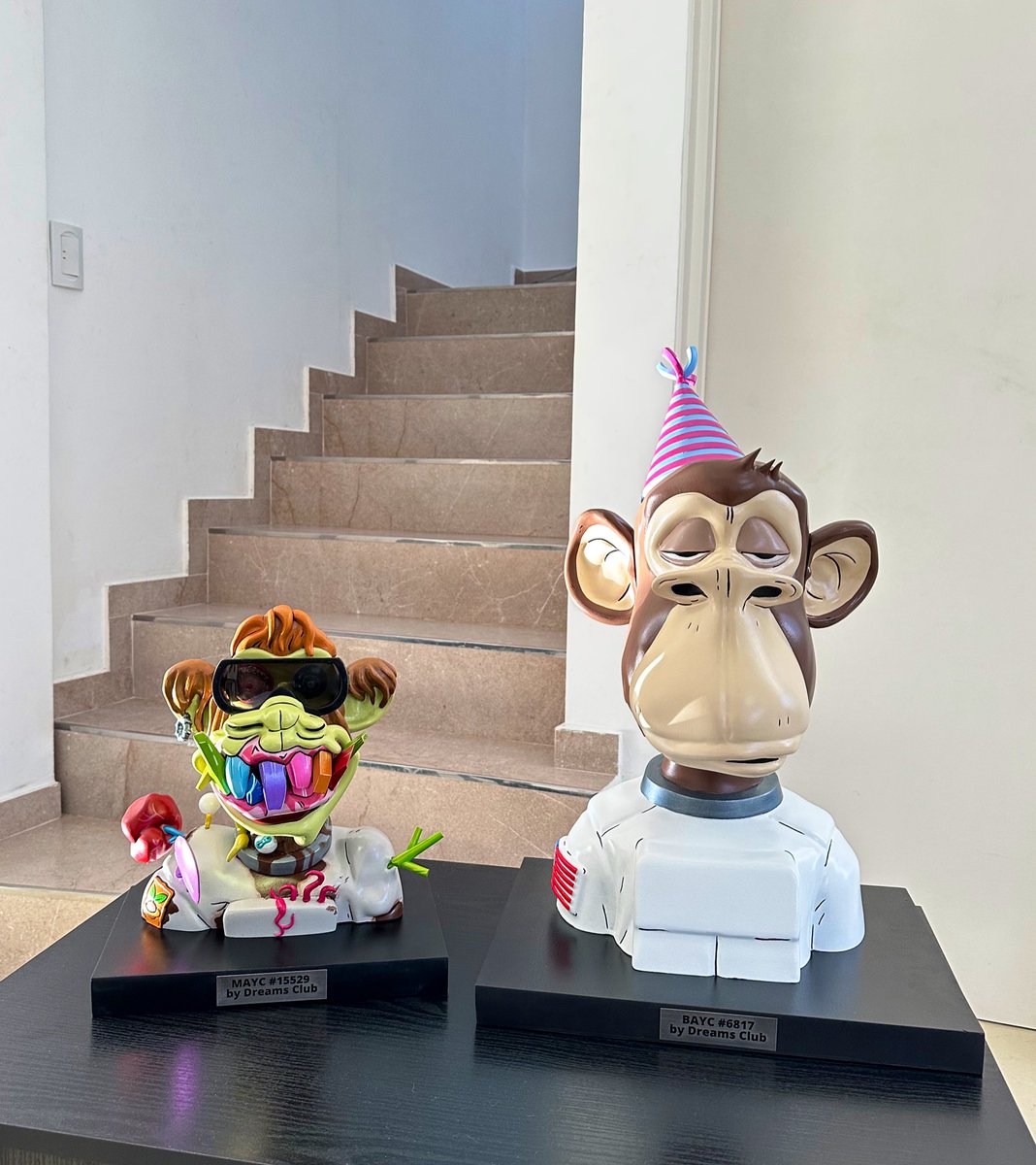 DreamsClubAr's tweet photo. “Space series” 

New Bored Ape and Mutant Ape in the physical world 👨🏼‍🎨🔥🫡🧪

@BoredApeYC @chidotxyz https://t.co/iL6xBK3ZyY
