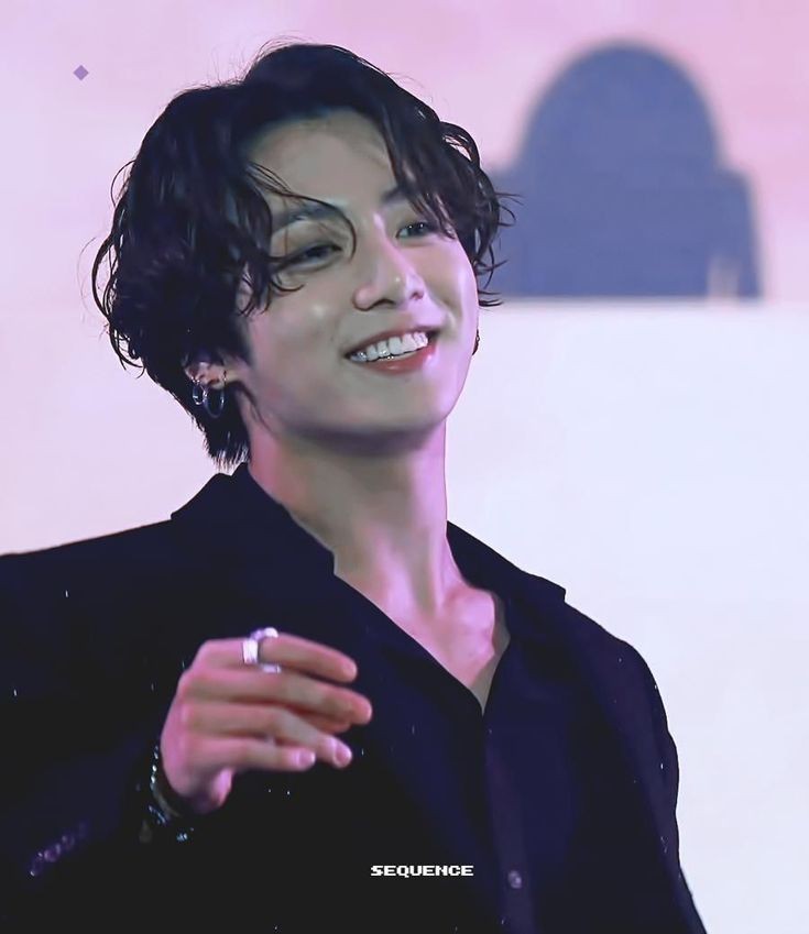 jkksnow's tweet photo. FAZEM 4 ANOS!!!! - 190811 jk https://t.co/EiDP1YsesJ