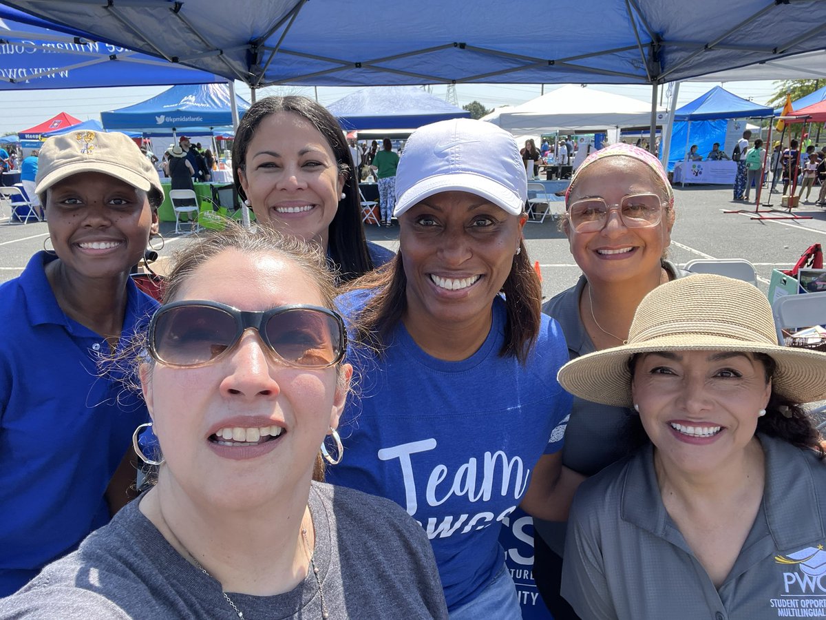 What an honor to participate in these community events with @PWCSNews. Amazing work from #GlobalWelcomeCenterStaff in collaboration with @FreedomHS_PWCS. #AllAreWelcome #Registration2023 #WeAreSOMS #BacktoSchool2023